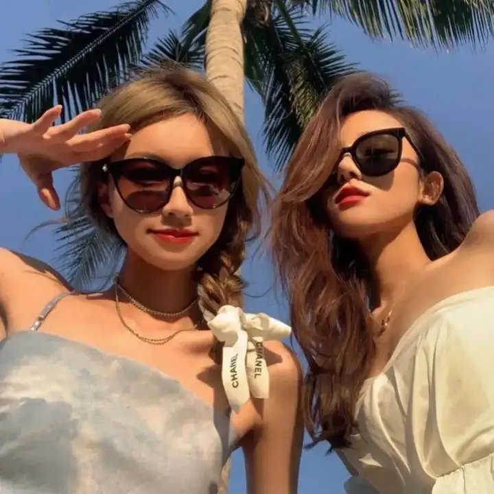 布衣之下万贯之身